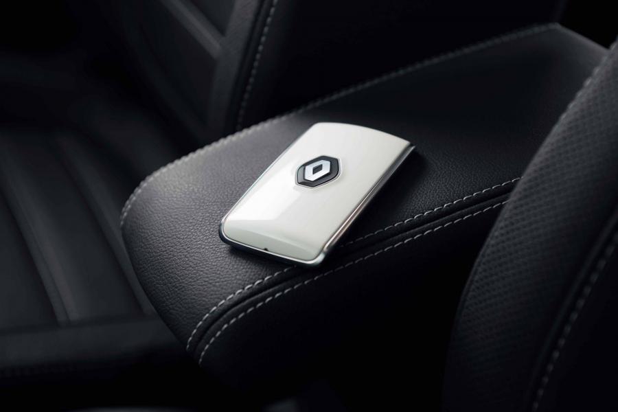 Детали интерьера Renault Arkana 2019 года  (фото 76 из 91)